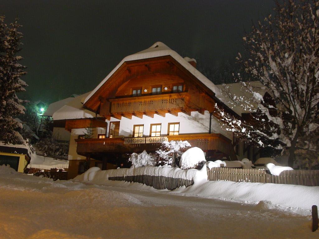 Haralds Ferienwohnungen Bad Kleinkirchheim Bilik gambar