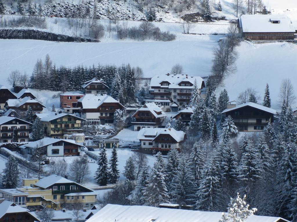 Haralds Ferienwohnungen Bad Kleinkirchheim Bilik gambar
