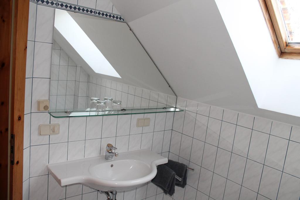 Haralds Ferienwohnungen Bad Kleinkirchheim Bilik gambar